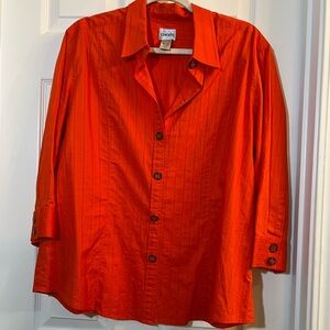 👗Chico's Vibrant tomato red Blouse with Button Detail